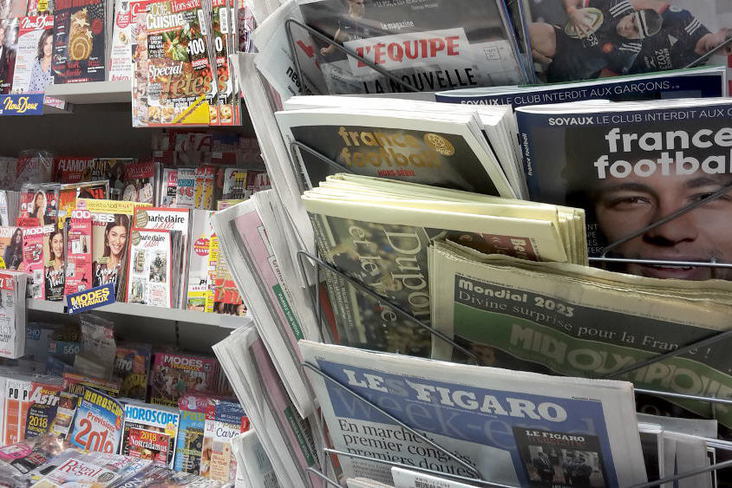 Più del 97% dei francesi legge la stampa tutti i mesi