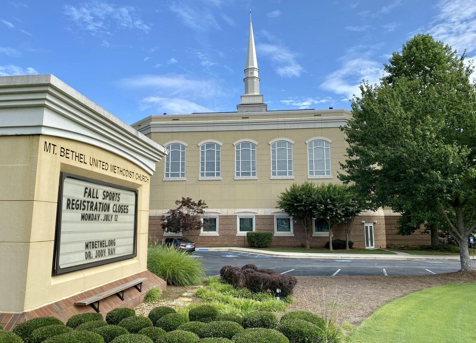 North UMC moves to seize assets, take over Mt. Bethel